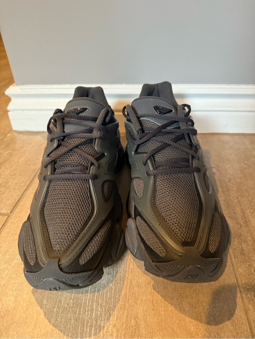 New Balance Men's Black Athletic Sneakers - Picture 4 of 7